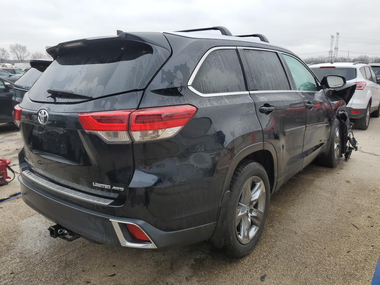 2019 TOYOTA HIGHLANDER - Image 3