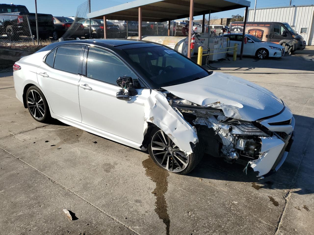 2018 TOYOTA CAMRY XSE - Image 4