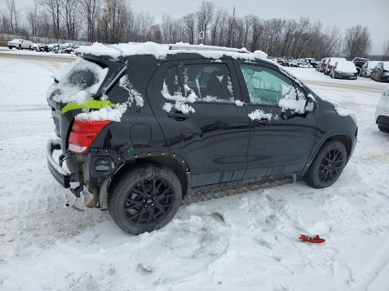 2021 CHEVROLET TRAX 1LT - Image 3