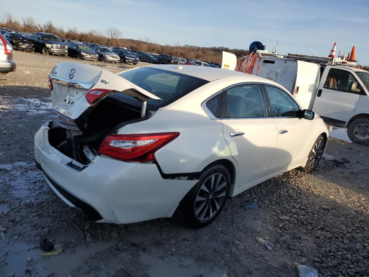 2016 NISSAN ALTIMA 2.5 - Фото 3
