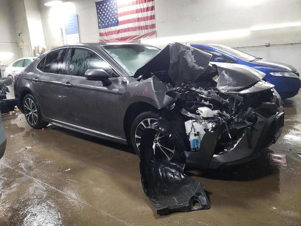 2018 TOYOTA CAMRY L - Image 4