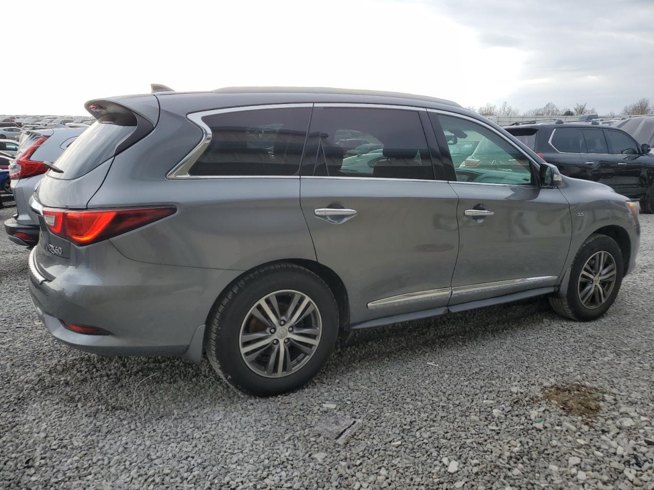 2016 INFINITI QX60 - Image 3