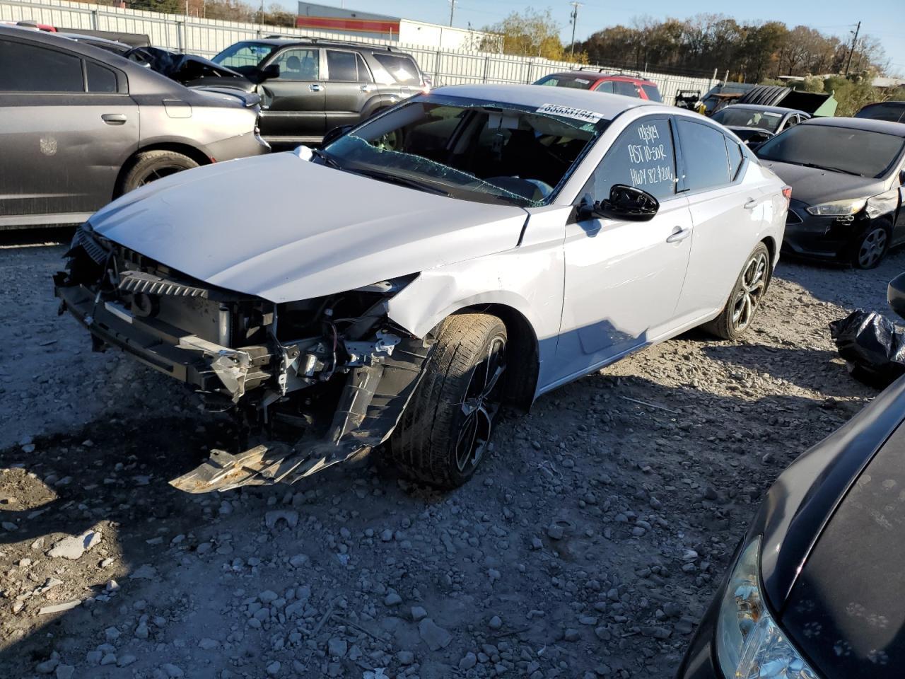 2024 NISSAN ALTIMA SR