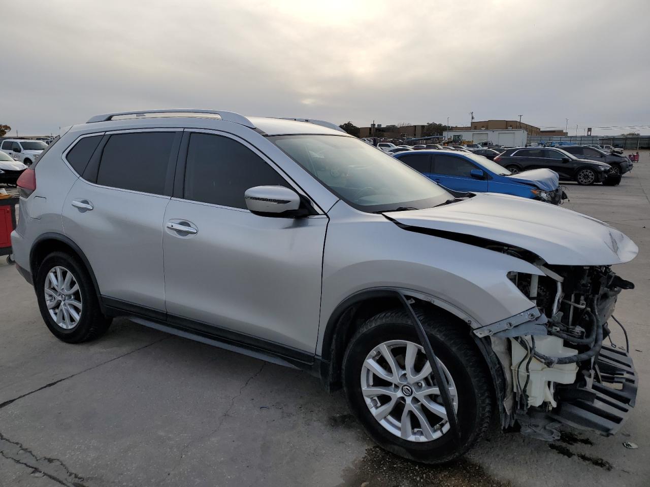 2018 NISSAN ROGUE S - Фото 4