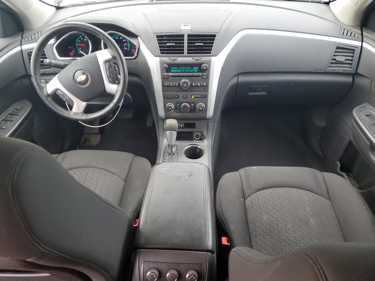 2011 CHEVROLET TRAVERSE L - Фото 7