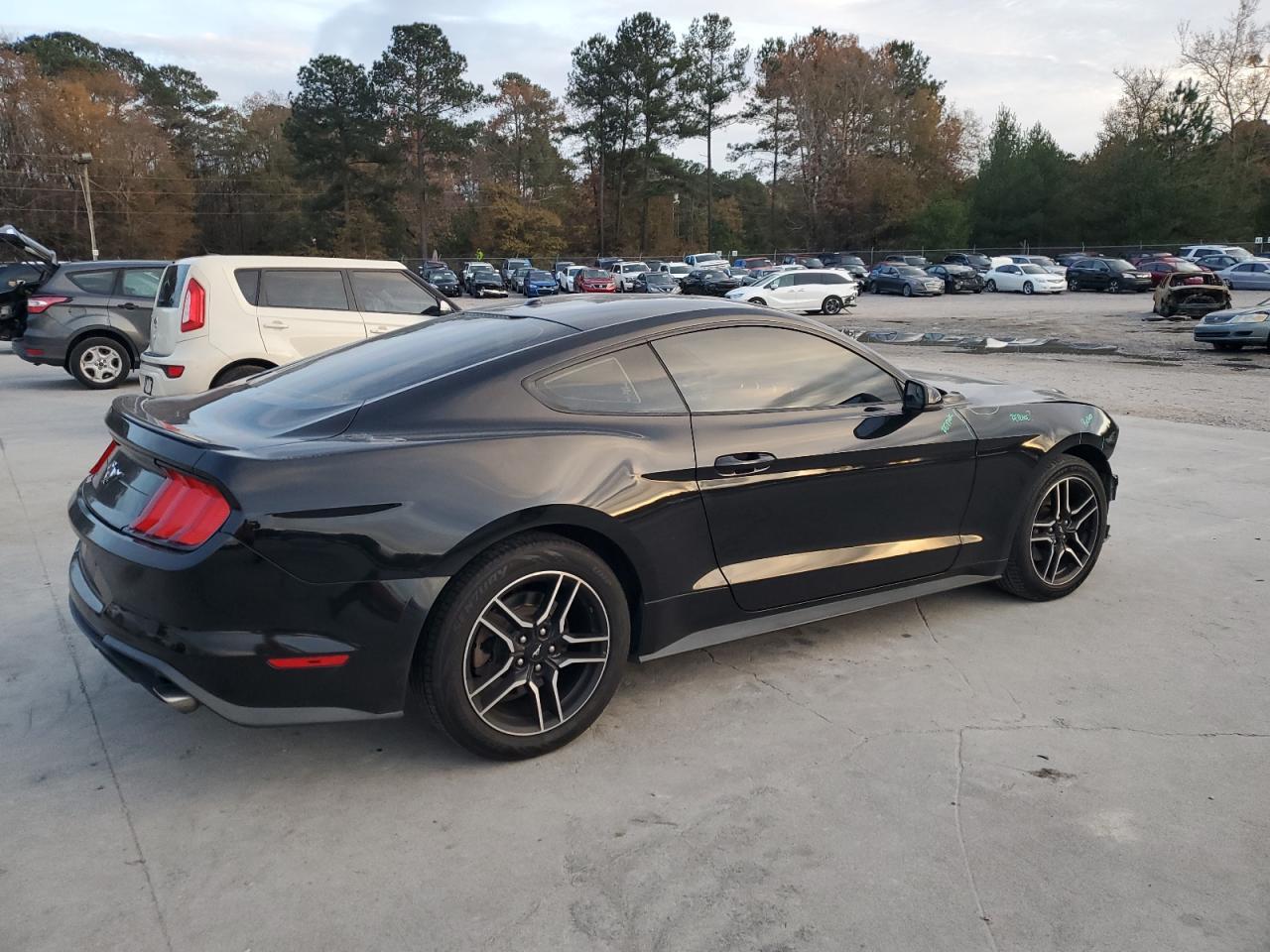 2018 FORD MUSTANG - Фото 3