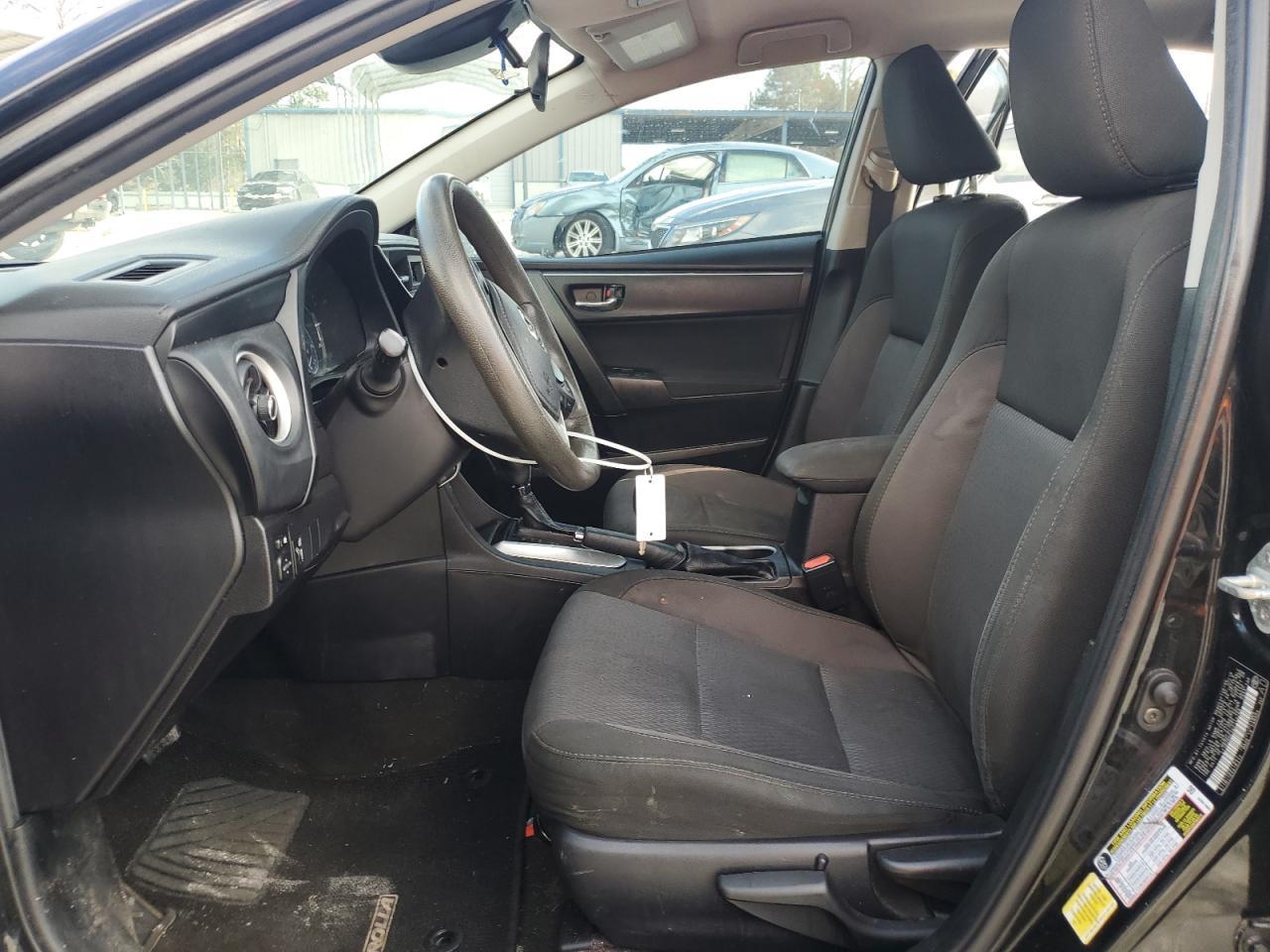 2019 TOYOTA COROLLA L - Фото 7