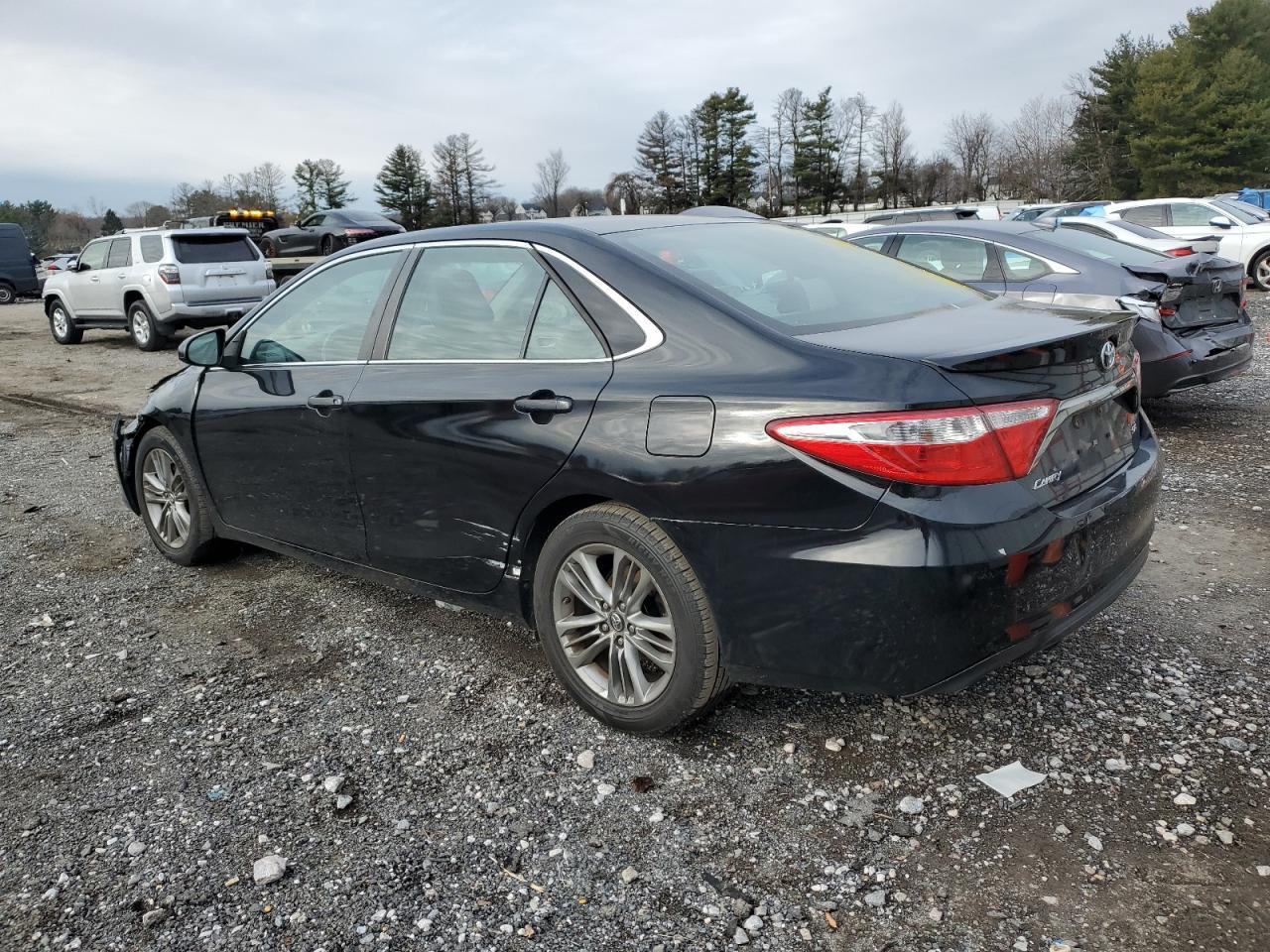 2016 TOYOTA CAMRY LE - Фото 2