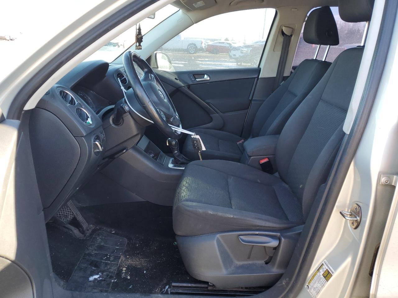 2015 VOLKSWAGEN TIGUAN S - Фото 7