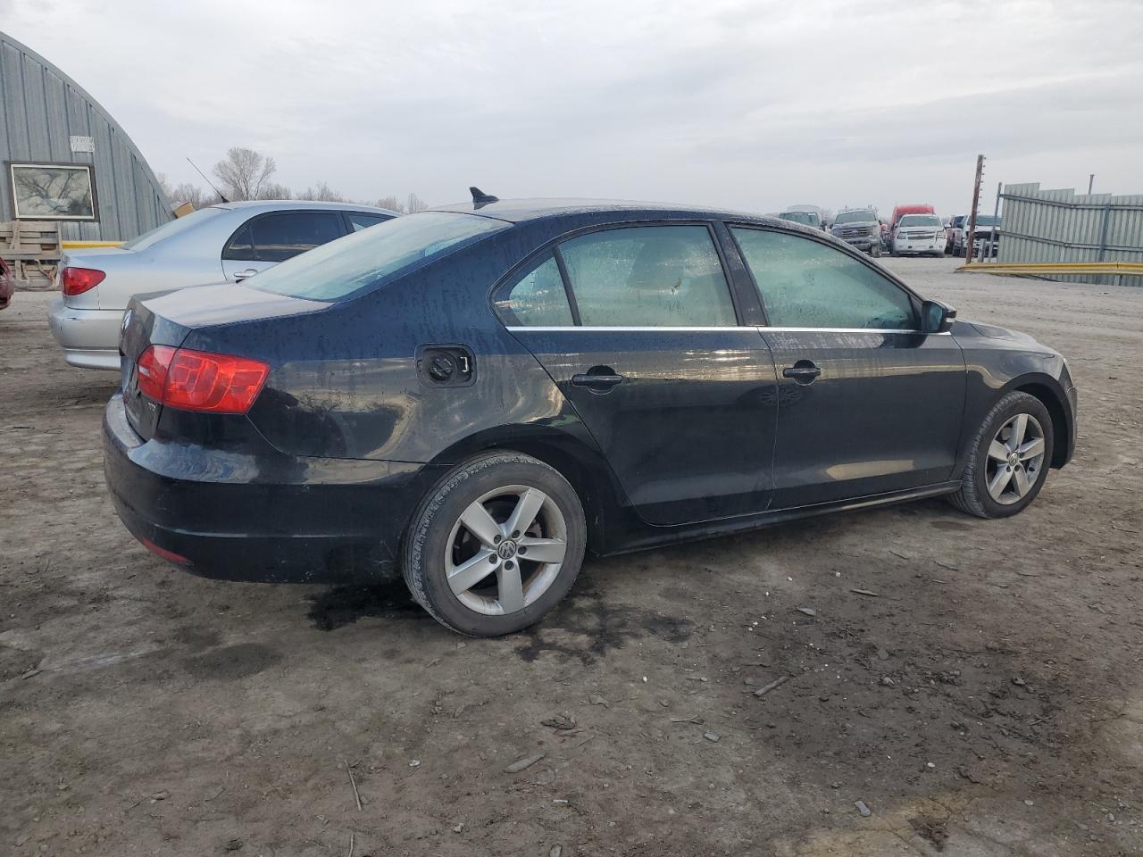 2013 VOLKSWAGEN JETTA TDI - Image 3