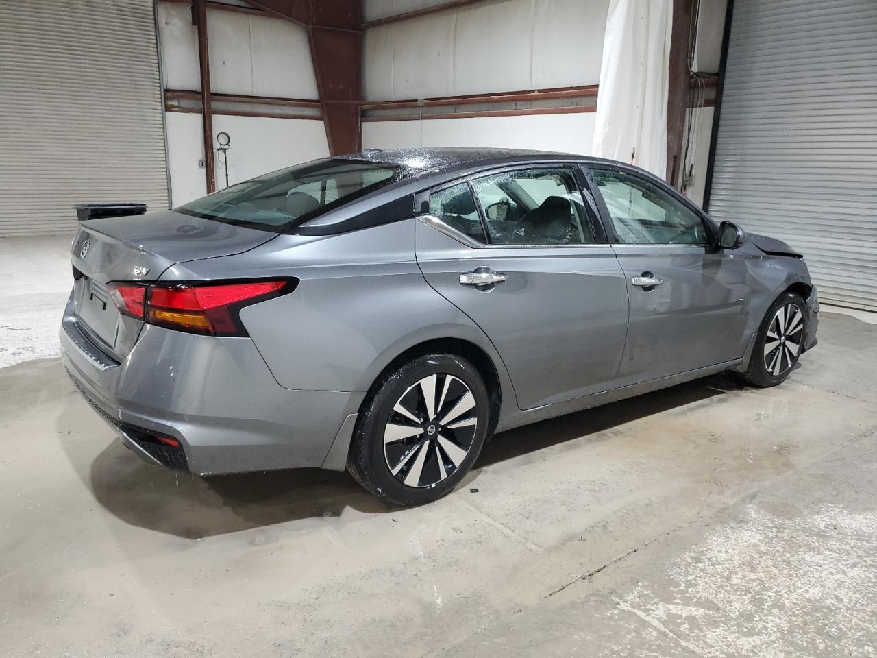 2022 NISSAN ALTIMA SV - Фото 3