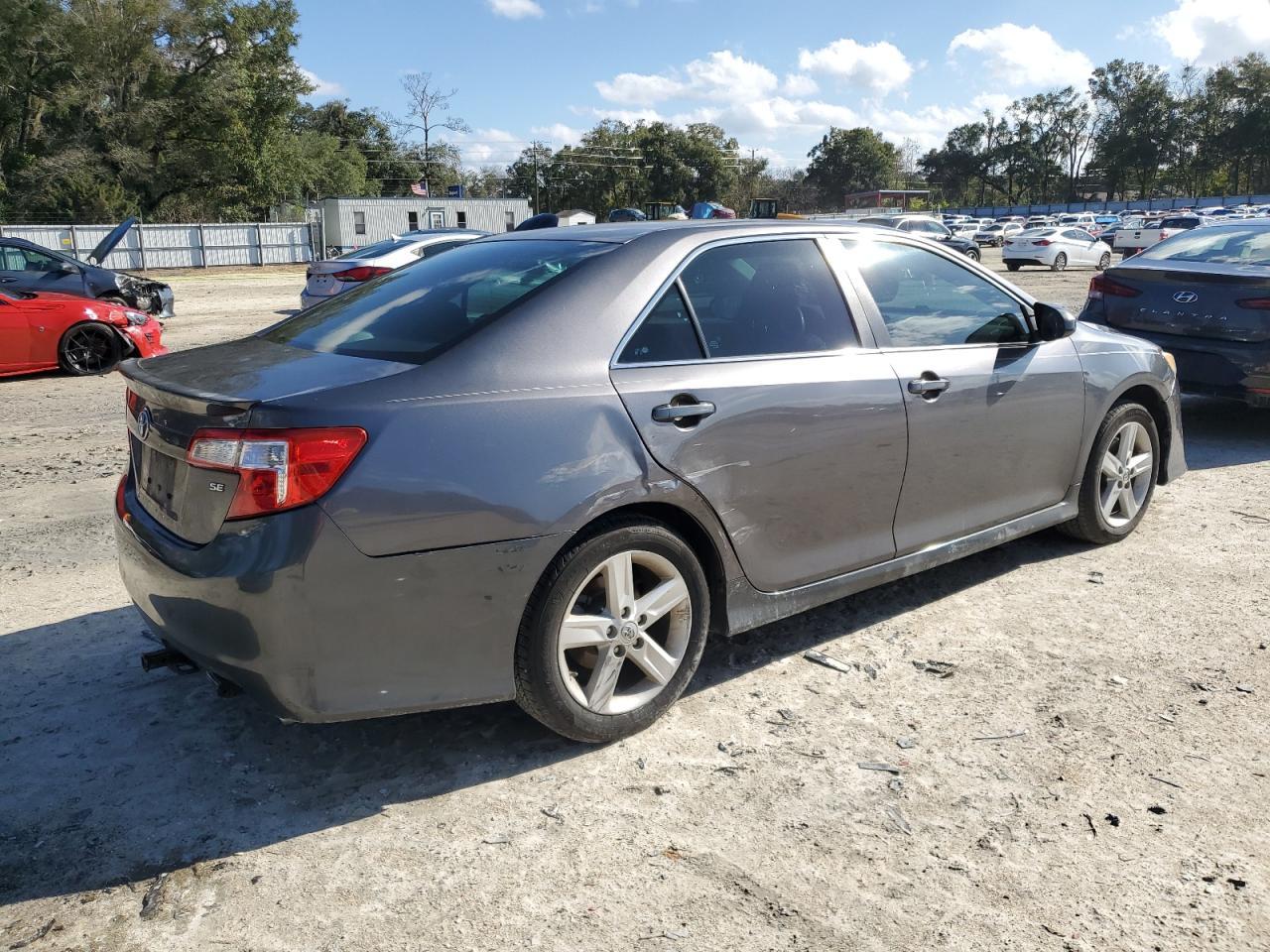 2014 TOYOTA CAMRY L - Image 3