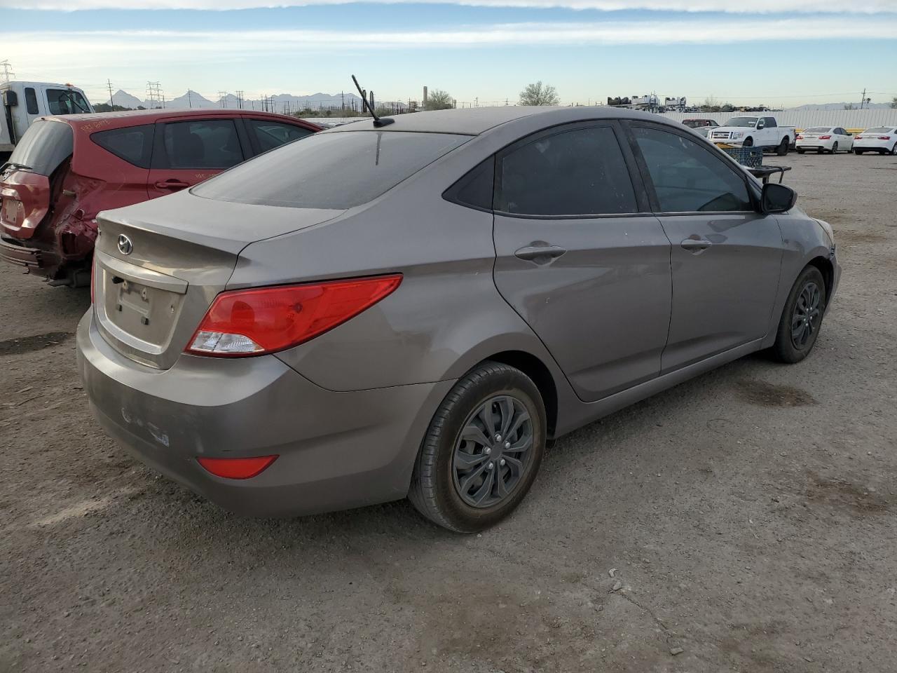 2017 HYUNDAI ACCENT SE - Image 3