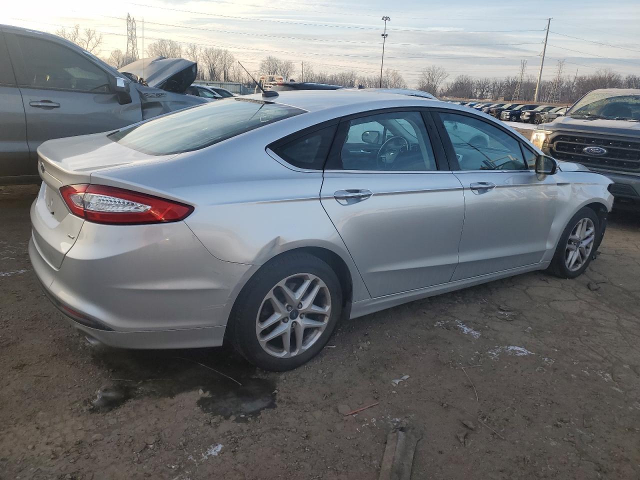 2013 FORD FUSION SE - Image 3