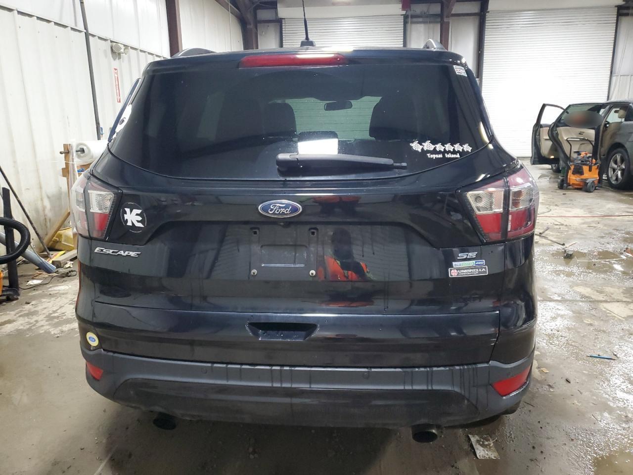 2017 FORD ESCAPE SE - Image 6