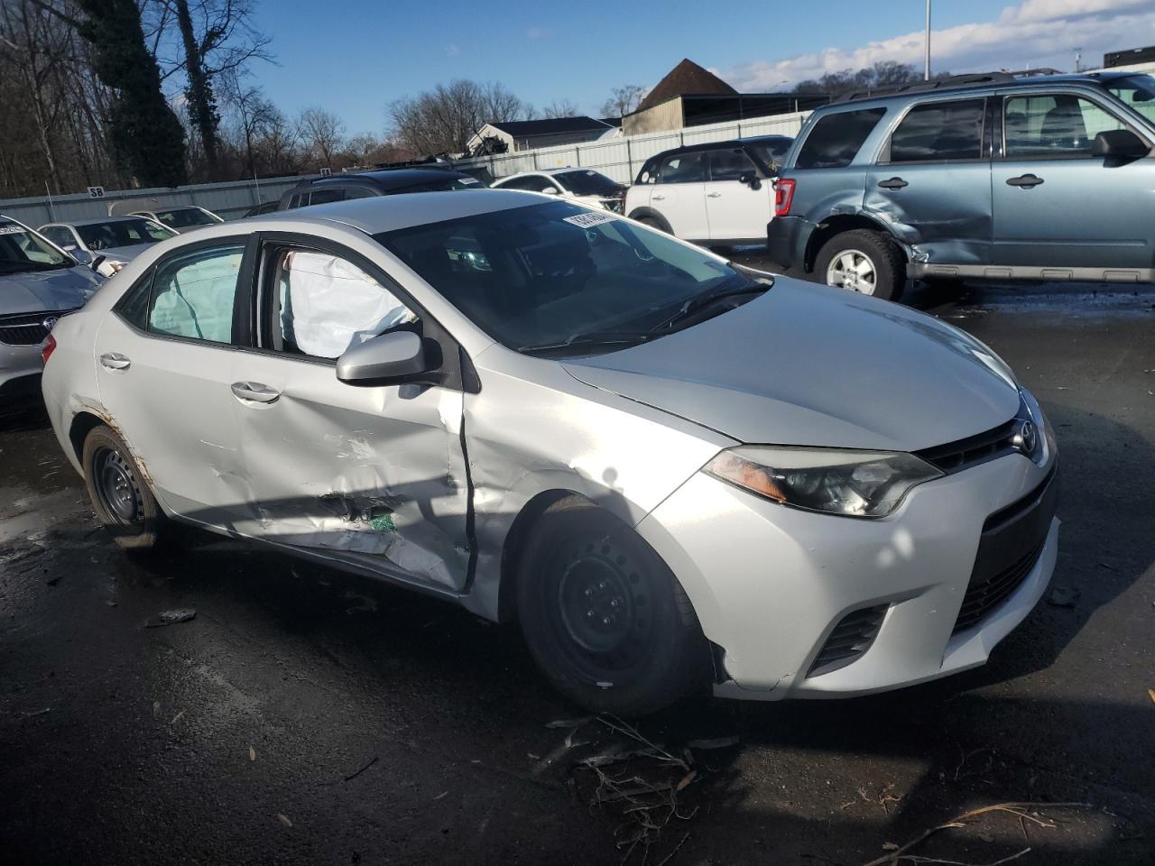 2015 TOYOTA COROLLA L - Image 4