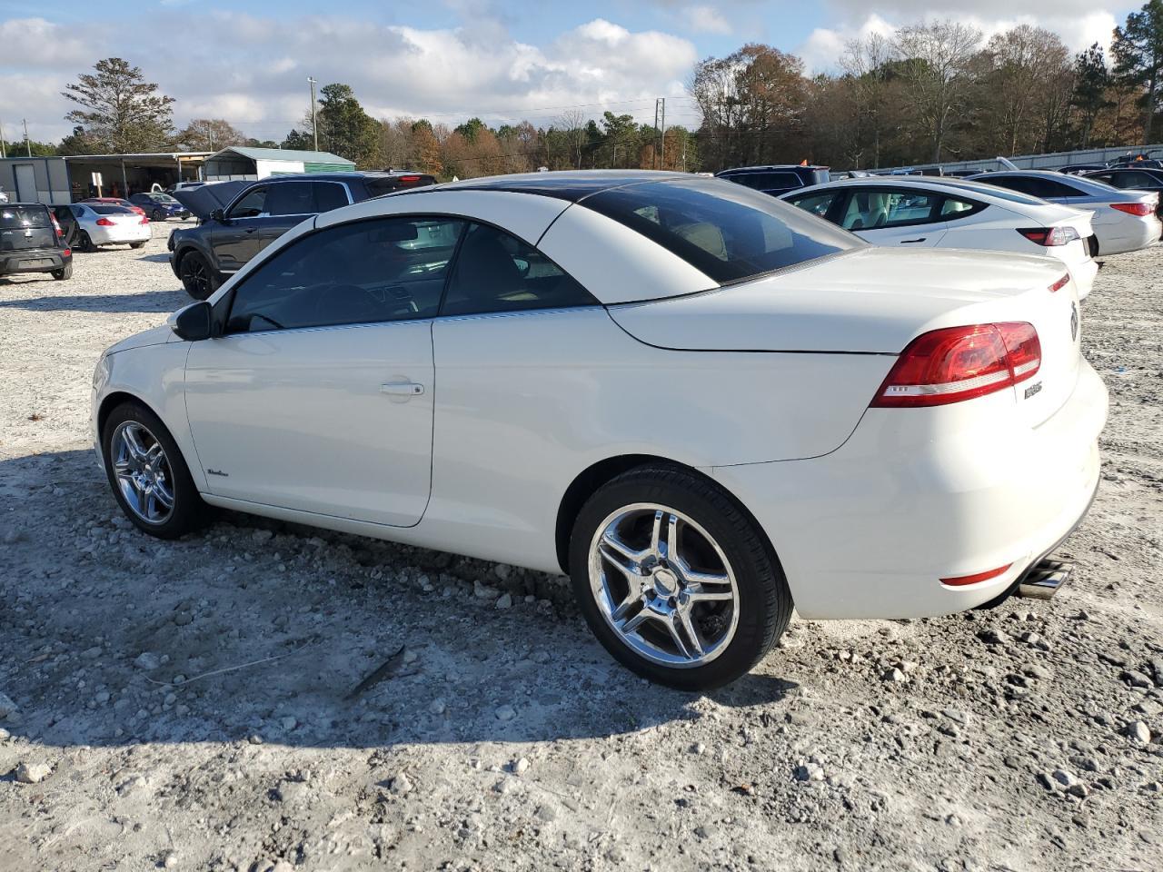 2012 VOLKSWAGEN EOS KOMFOR - Image 2
