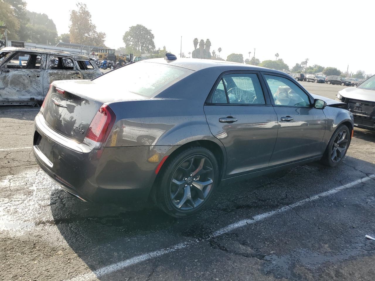 2023 CHRYSLER 300 S - Фото 3