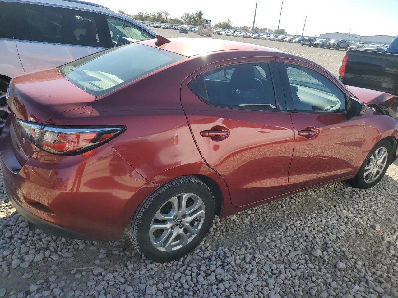 2017 TOYOTA YARIS IA - Image 3