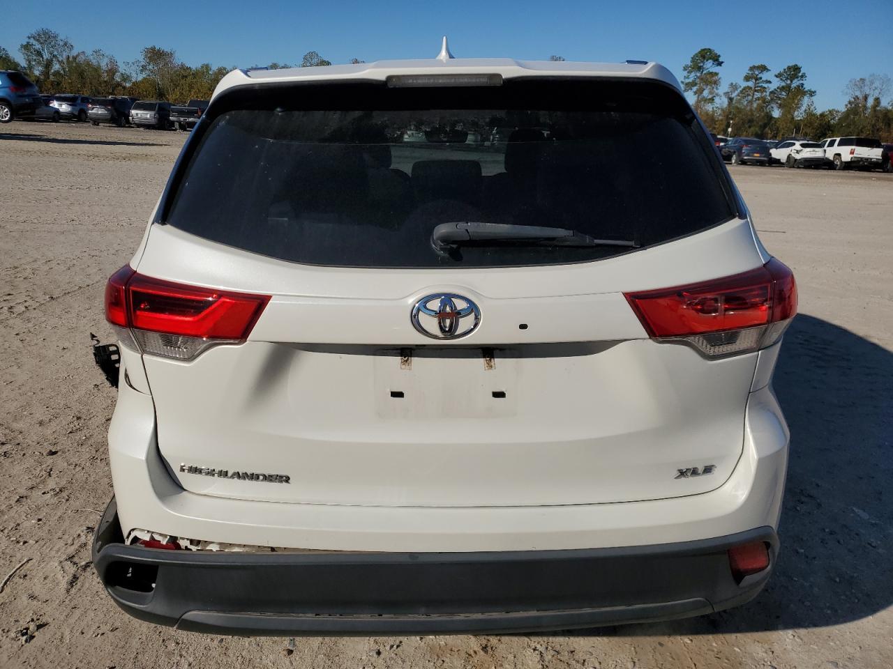 2018 TOYOTA HIGHLANDER - Фото 6