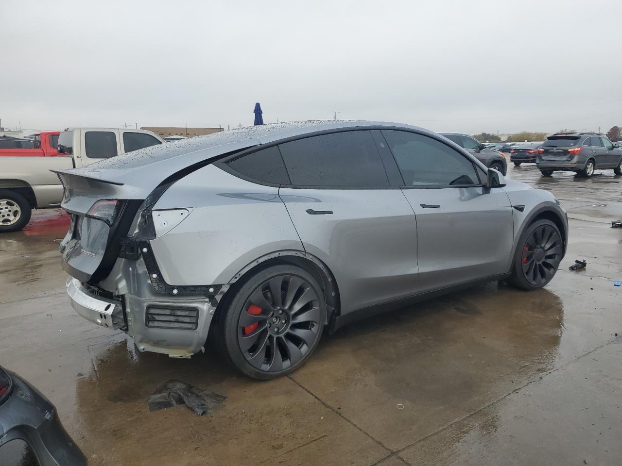 2024 TESLA MODEL Y - Image 3