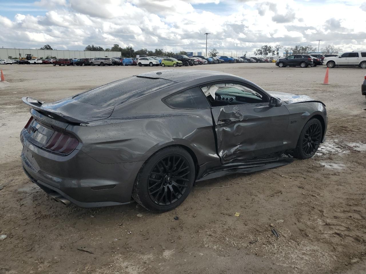 2018 FORD MUSTANG - Фото 3