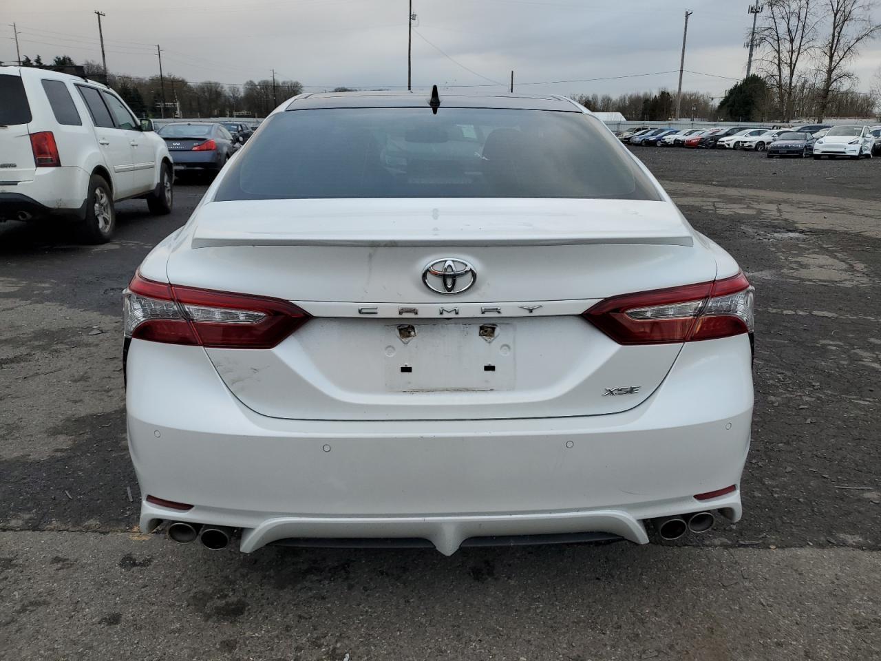 2018 TOYOTA CAMRY XSE - Фото 6