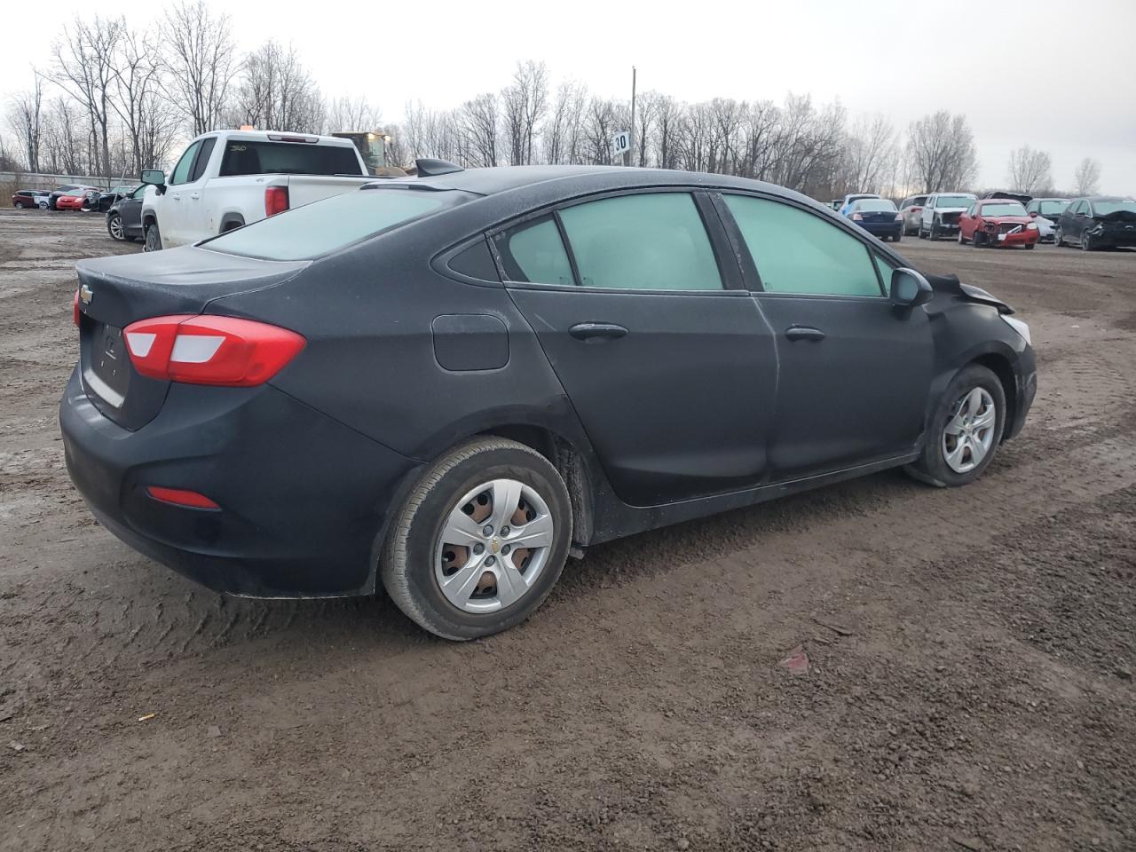 2017 CHEVROLET CRUZE LS - Image 3