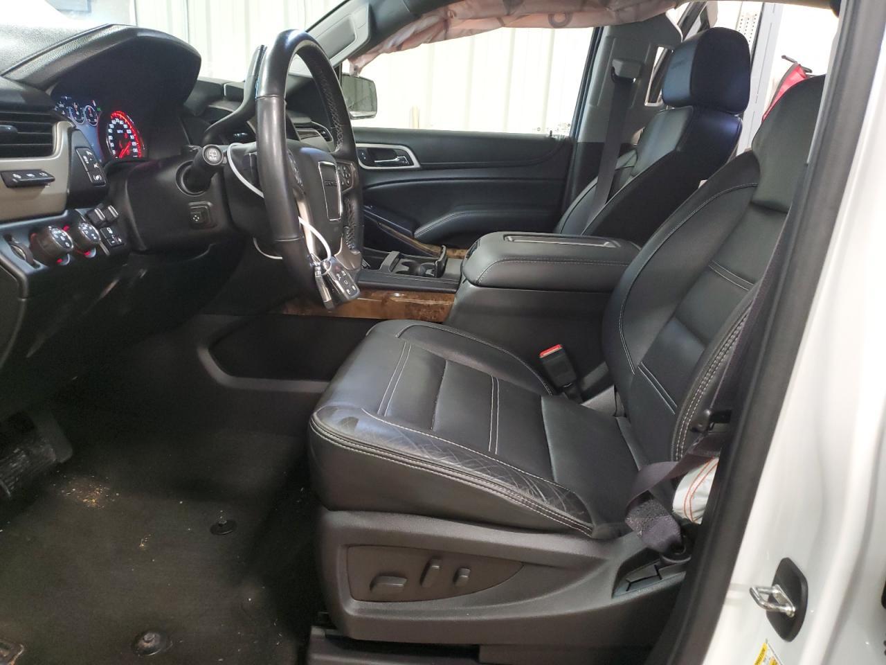 2016 GMC YUKON XL D - Фото 7
