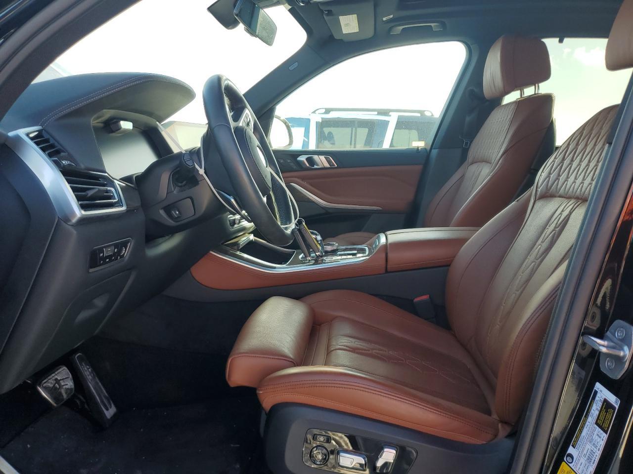 2022 BMW X5 M50I - Фото 7