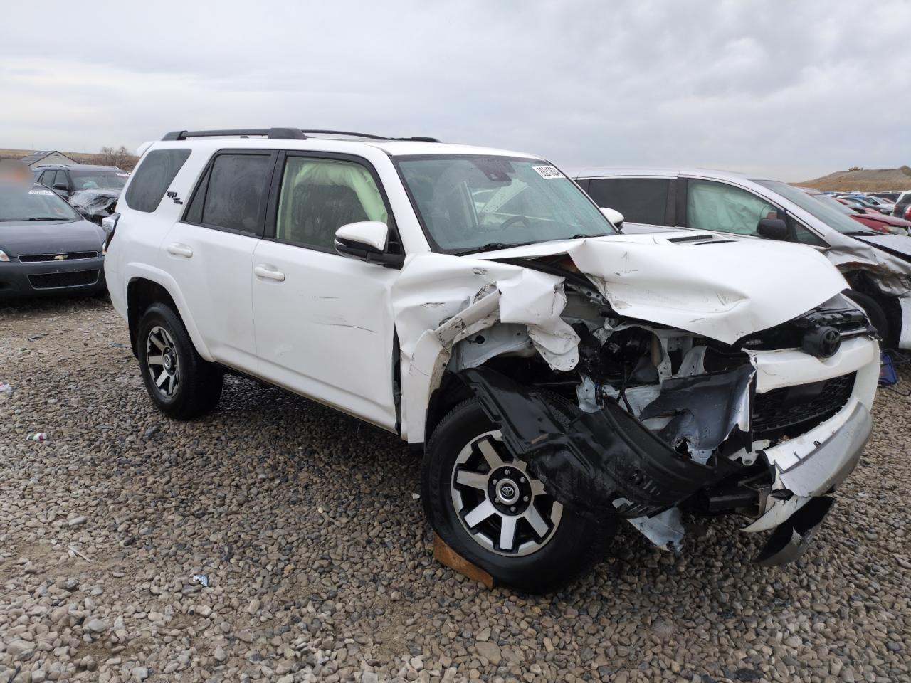 2022 TOYOTA 4RUNNER SR - Image 4