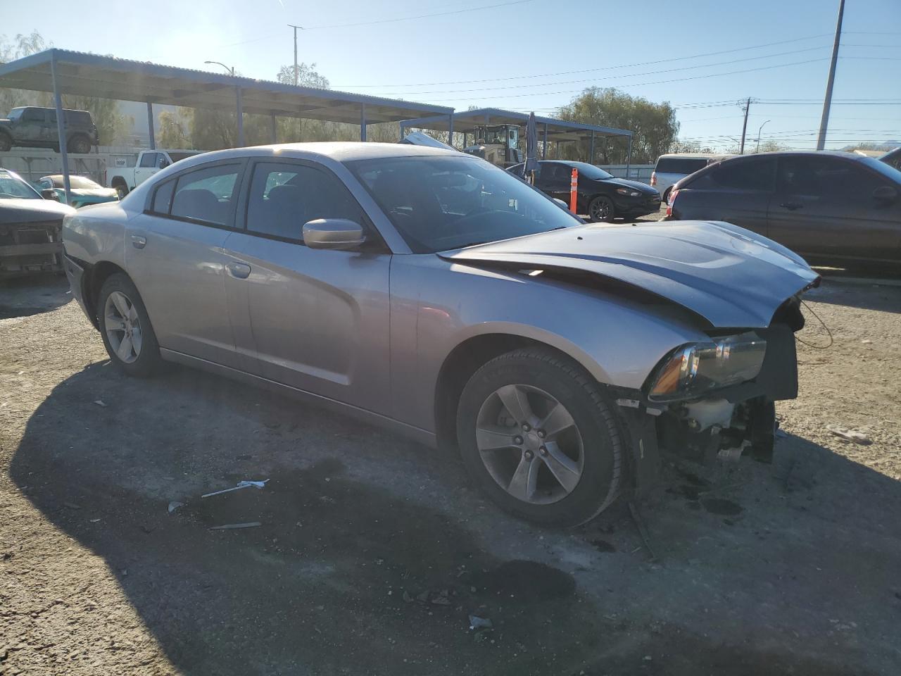 2014 DODGE CHARGER SE - Image 4
