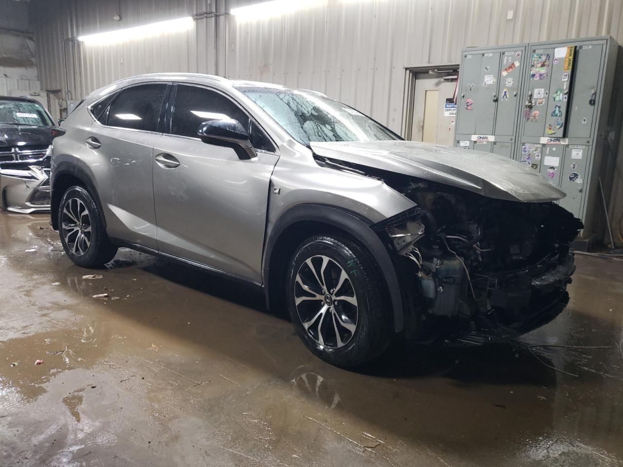 2015 LEXUS NX 200T - Фото 4