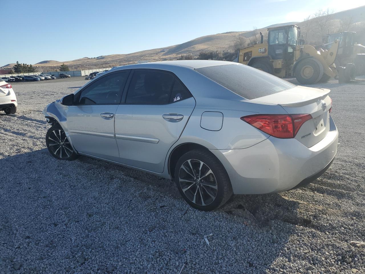 2018 TOYOTA COROLLA L - Фото 2