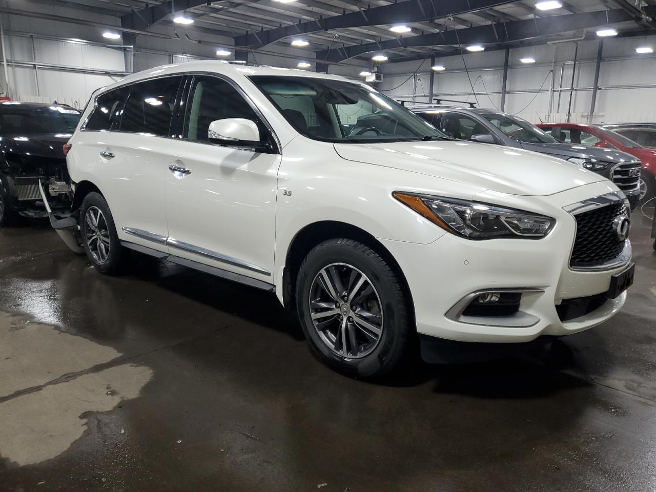 2016 INFINITI QX60 - Фото 4