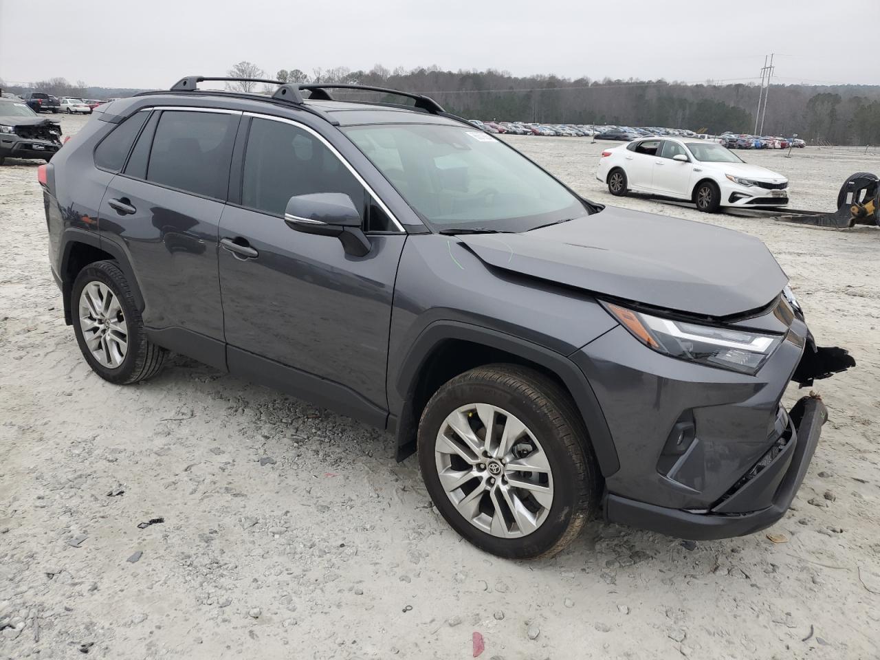 2024 TOYOTA RAV4 XLE P - Image 4