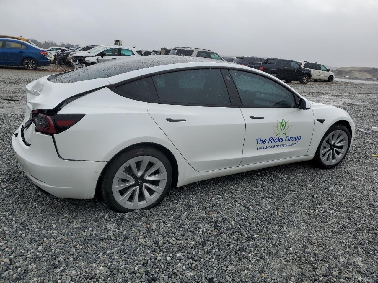 2022 TESLA MODEL 3 - Фото 3