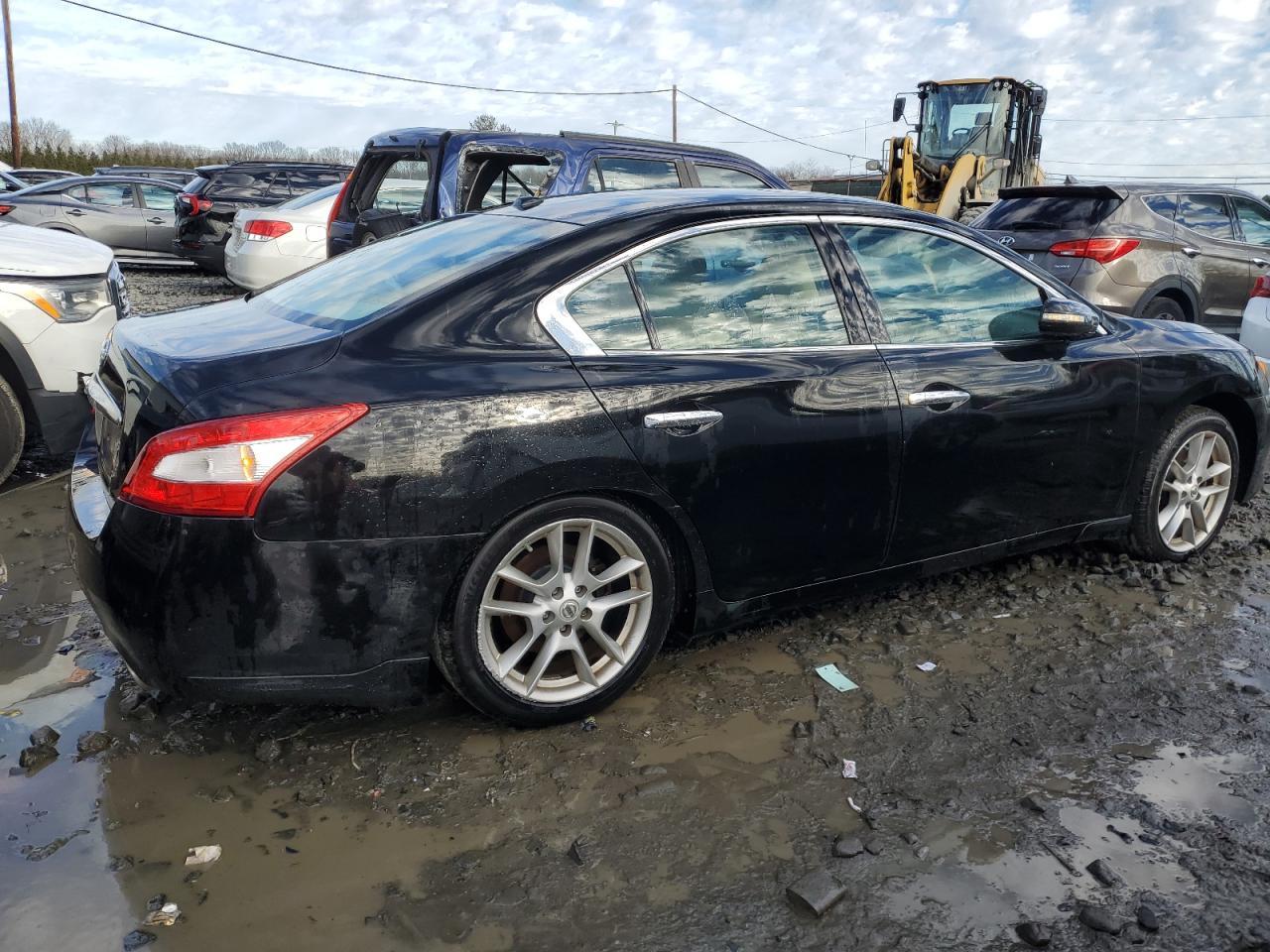2011 NISSAN MAXIMA S - Image 3