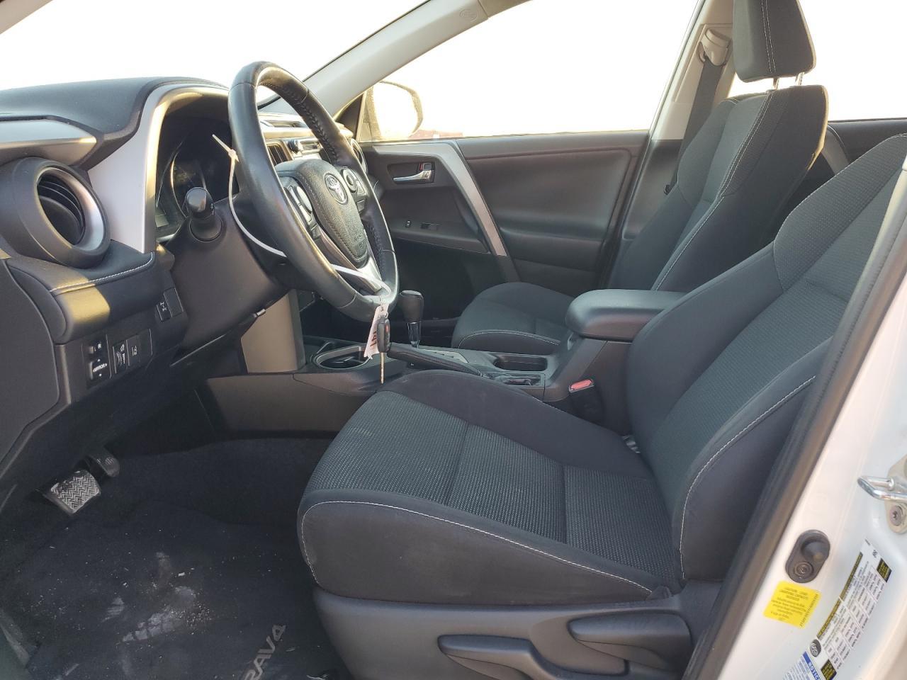 2017 TOYOTA RAV4 XLE - Image 7