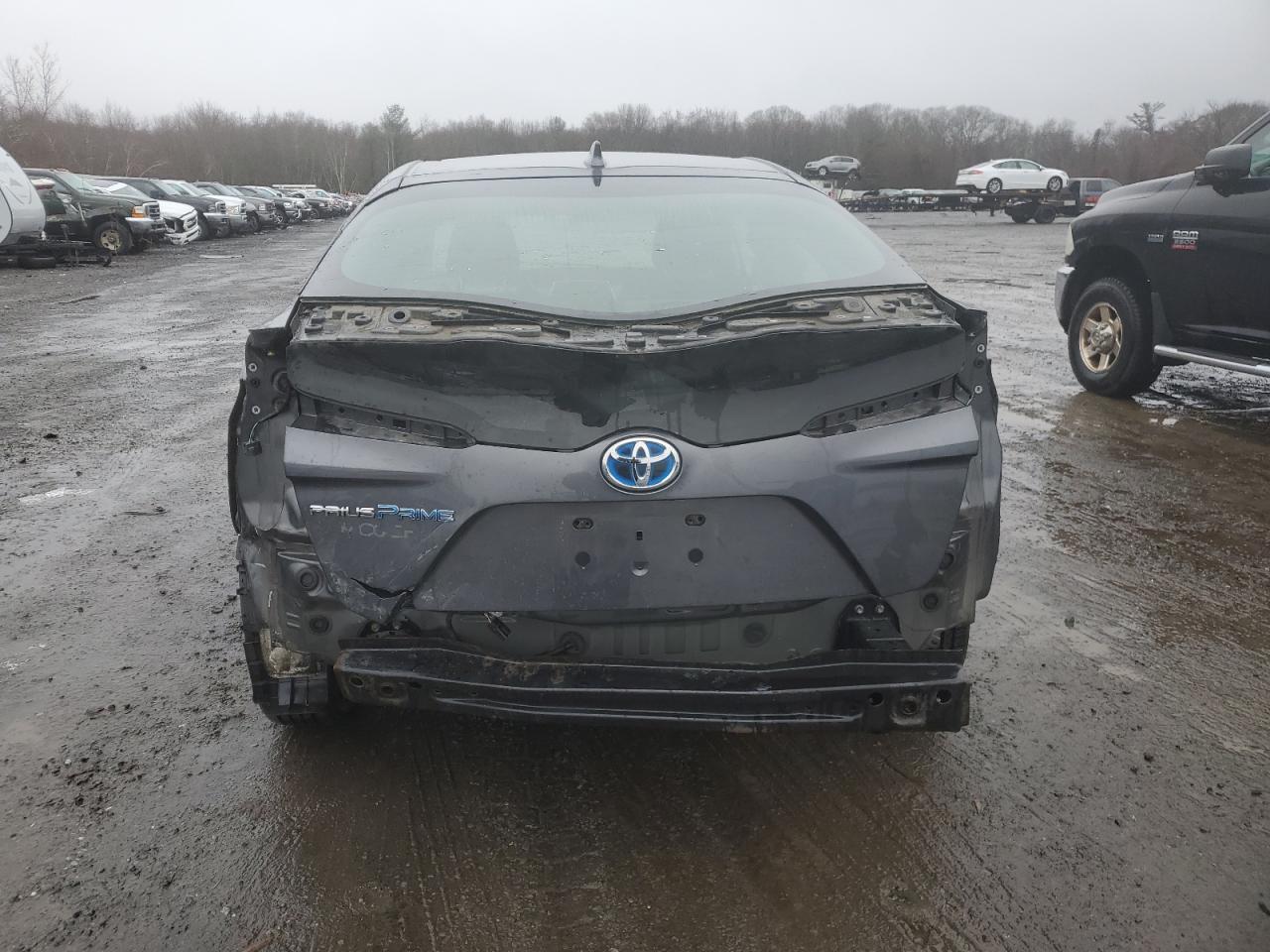 2019 TOYOTA PRIUS PRIM - Image 6