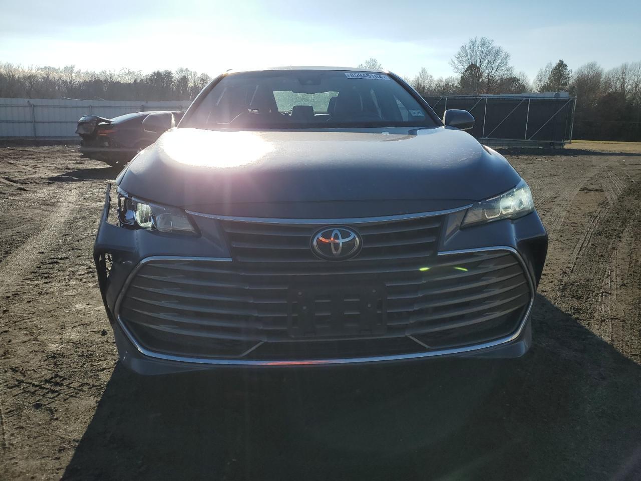 2022 TOYOTA AVALON XLE - Image 5