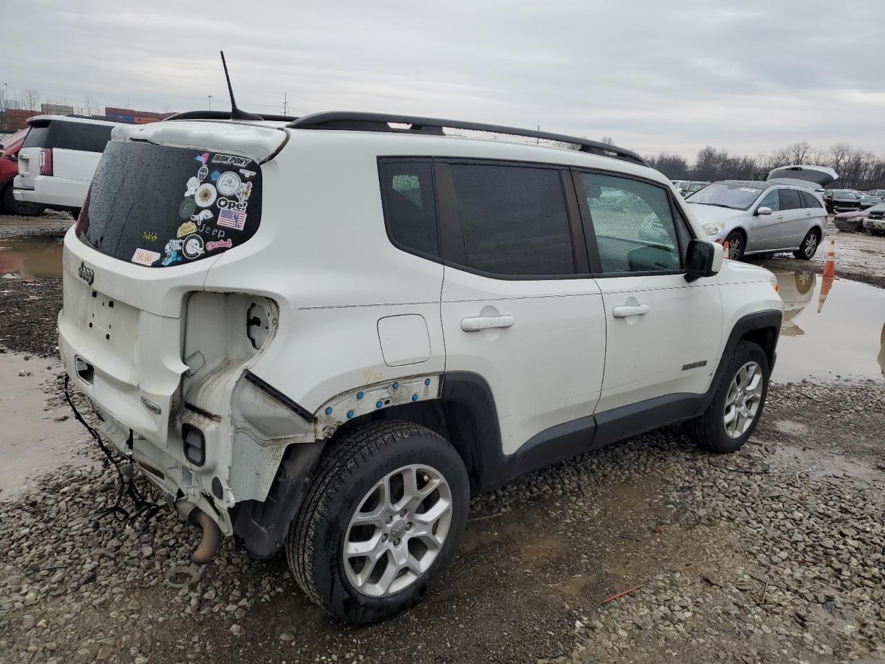 2018 JEEP RENEGADE L - Image 3