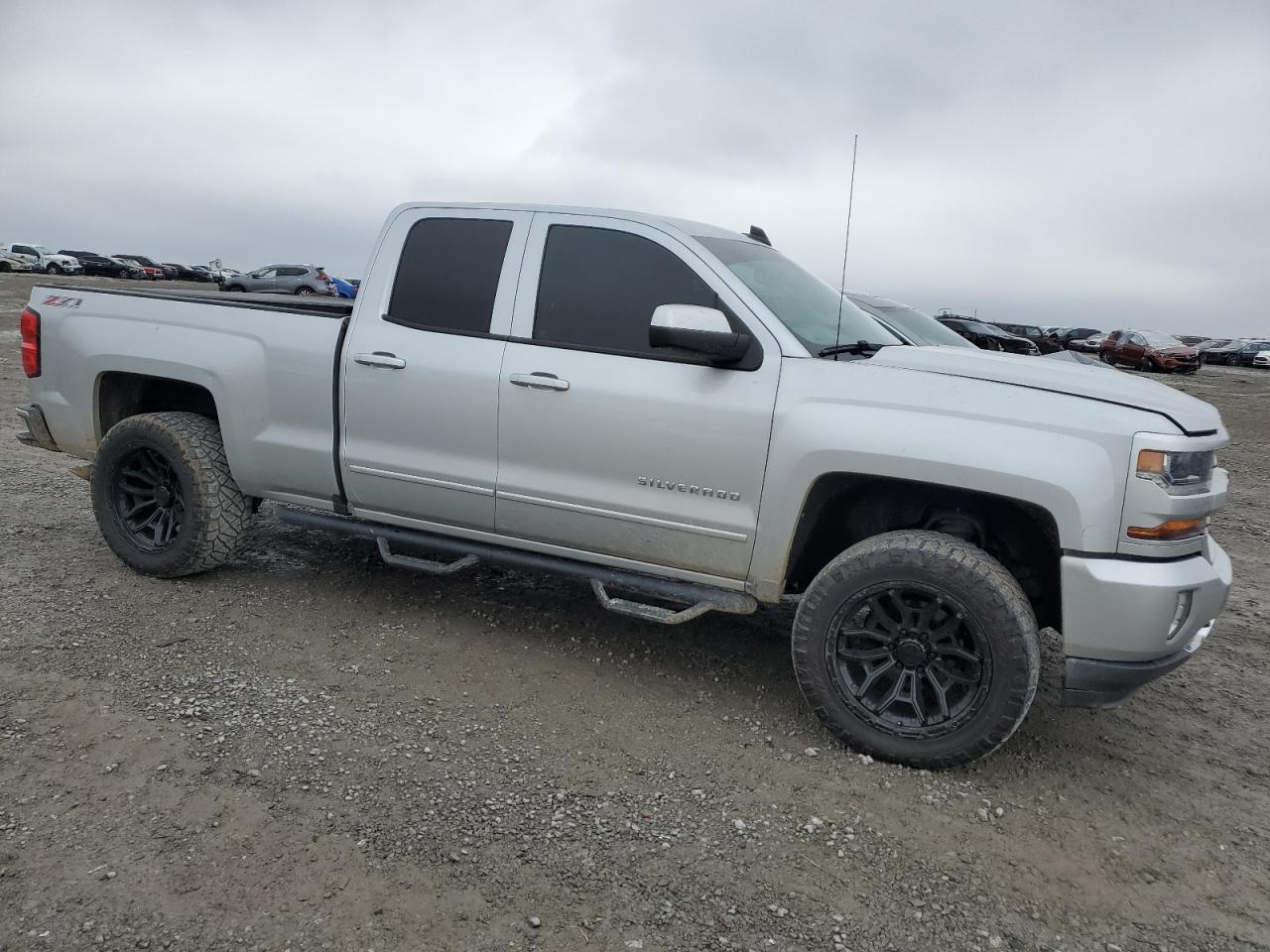 2016 CHEVROLET SILVERADO - Image 4