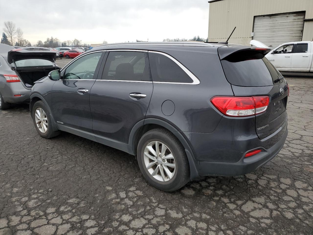 2017 KIA SORENTO LX - Фото 2