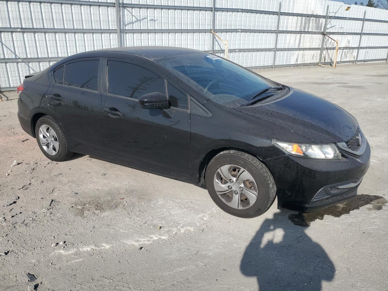 2015 HONDA CIVIC LX - Image 4