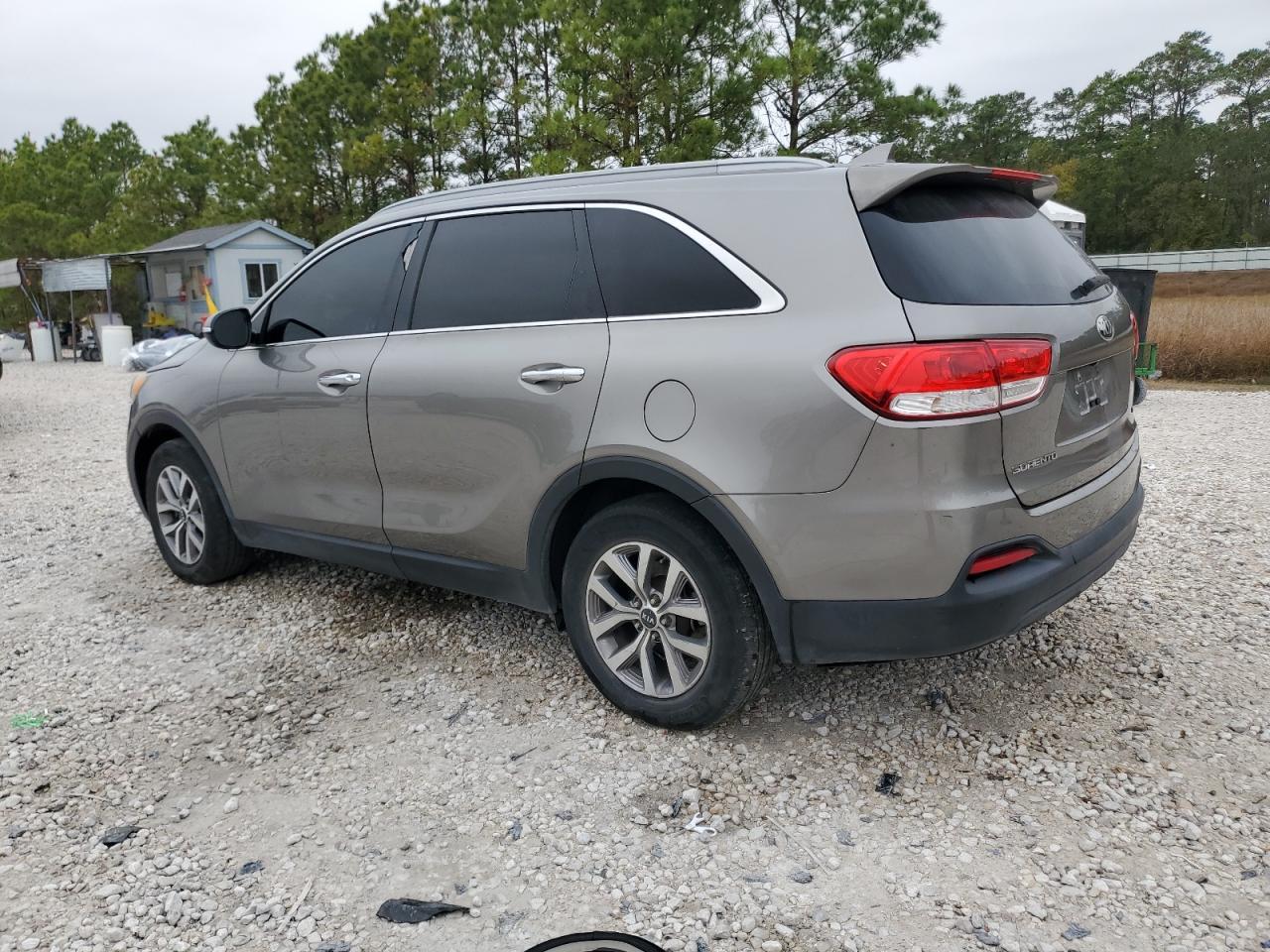 2016 KIA SORENTO LX - Image 2