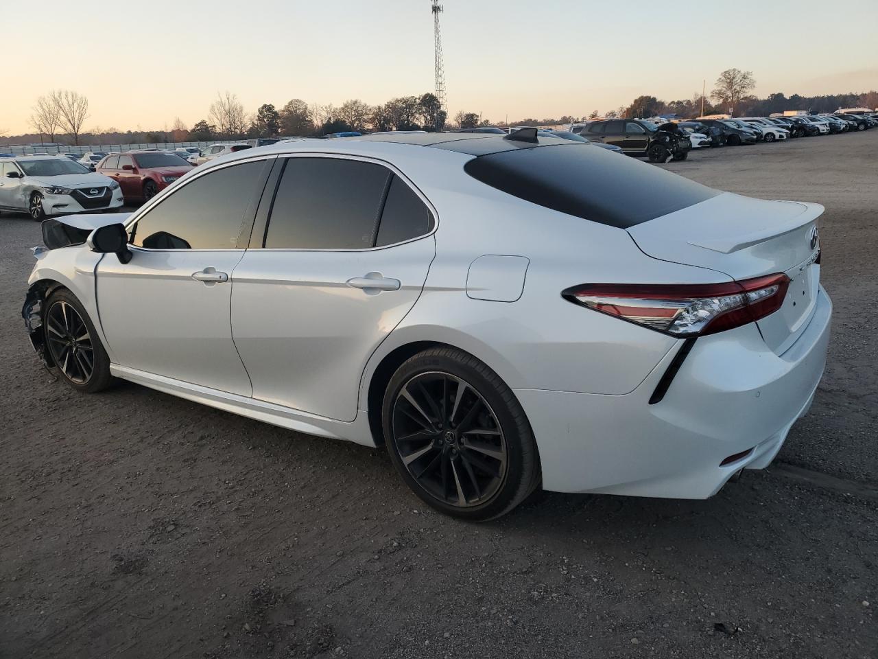 2018 TOYOTA CAMRY XSE - Фото 2