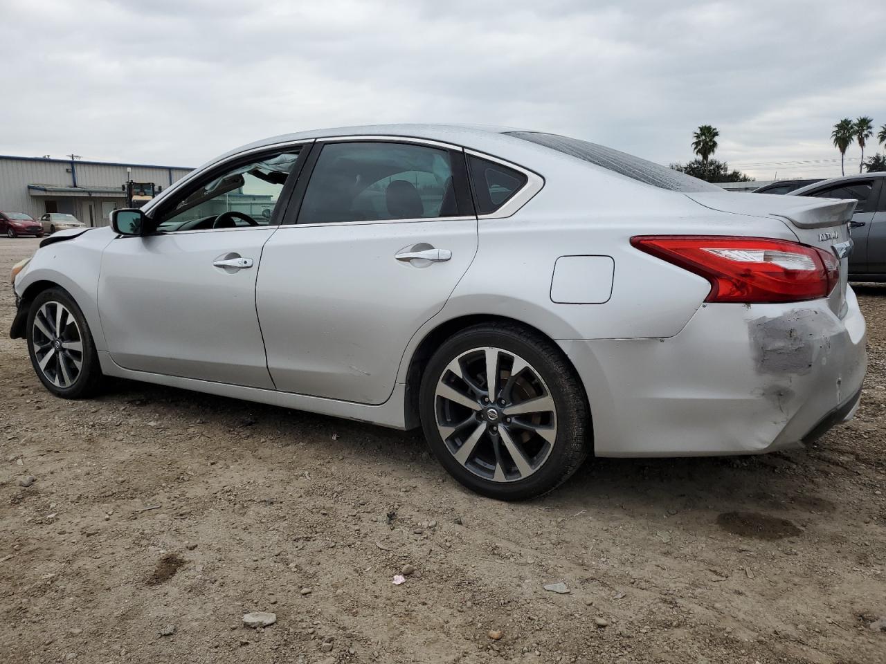 2017 NISSAN ALTIMA 2.5 - Фото 2
