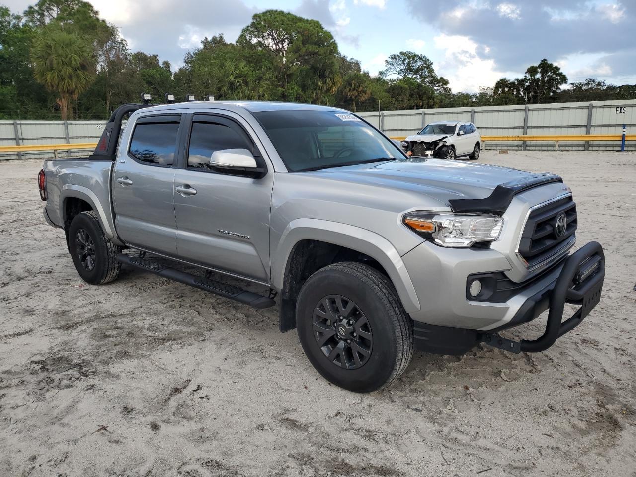 2023 TOYOTA TACOMA DOU - Фото 4