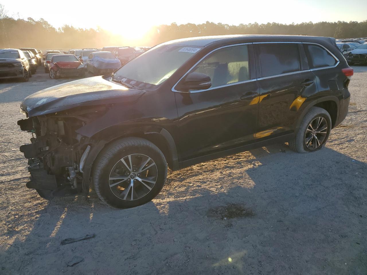 2019 TOYOTA HIGHLANDER